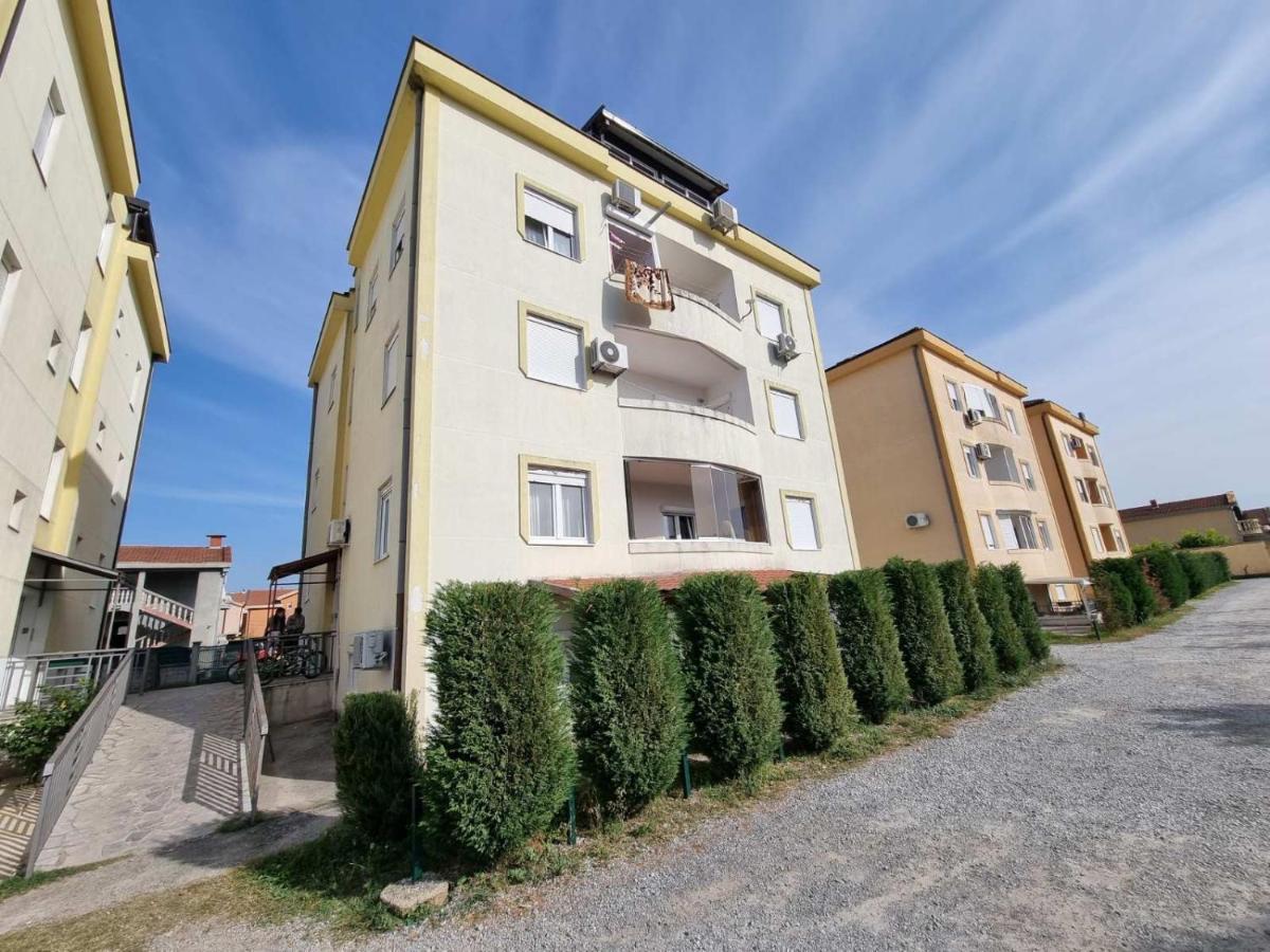 Apartman Stex Подгорица Экстерьер фото