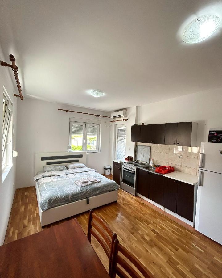 Apartman Stex Подгорица Экстерьер фото